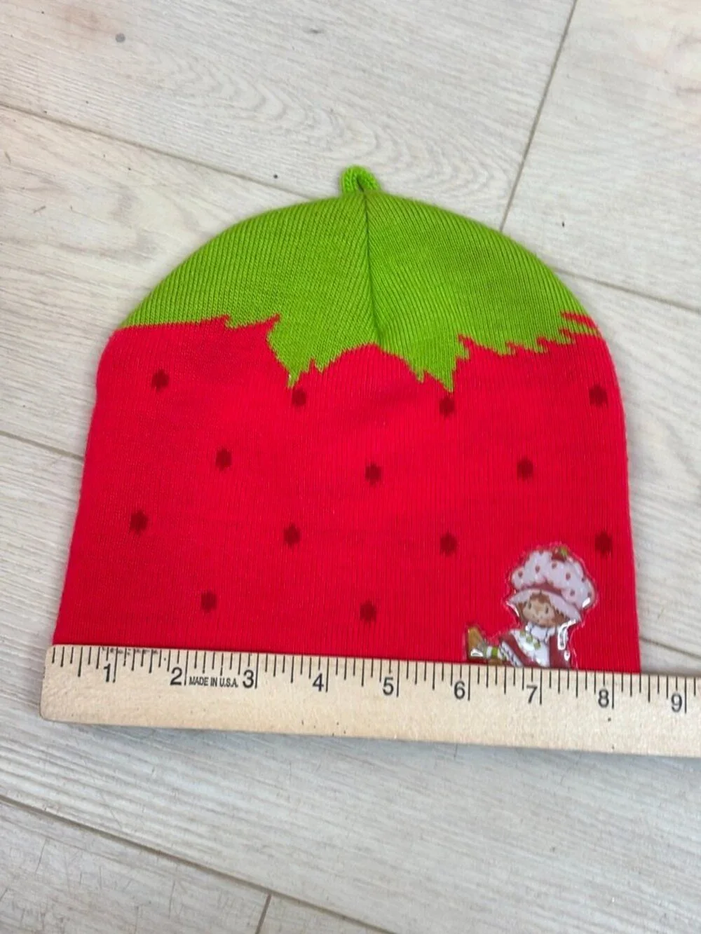 Vintage 2003 Strawberry Shortcake Knit Beanie Winter Hat Y2K Red Girls 4-16